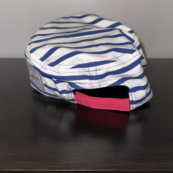 NWT! Disney Sparkly Mickey Love Hat - Picture 3 of 9